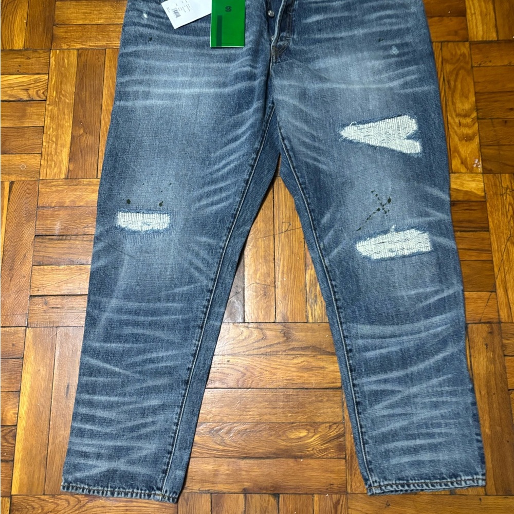 Stylish Strivers Row  Distressed Relaxed Fit Jeans for Men